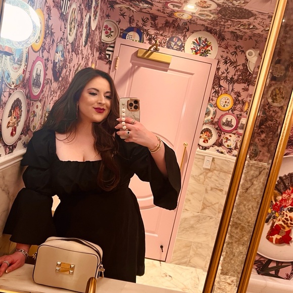 Meet the Posher Other - Meet your Posher, Alexandra! 👸🏻🖤👡